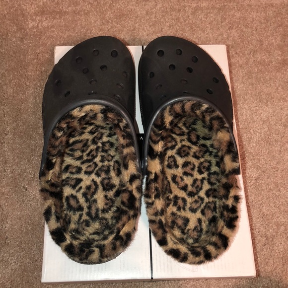 fuzzy cheetah print crocs