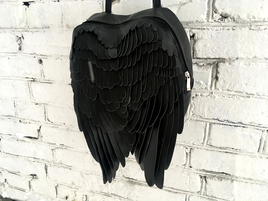 Detail Black Feather Wings Backpack Nomer 8