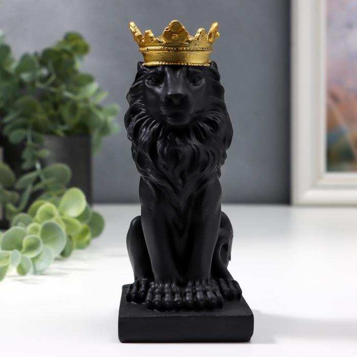 Detail Black Lion Statue With Gold Crown Nomer 52