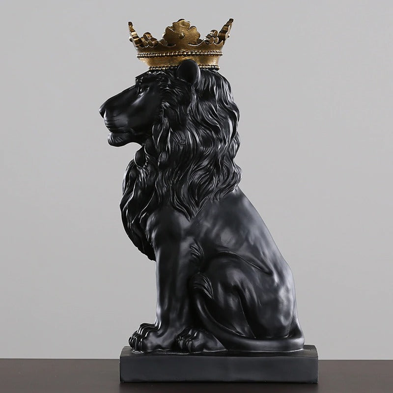 Detail Black Lion Statue With Gold Crown Nomer 10