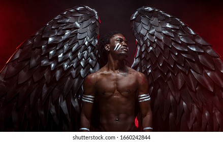 Detail Black Male Angels With Wings Nomer 10