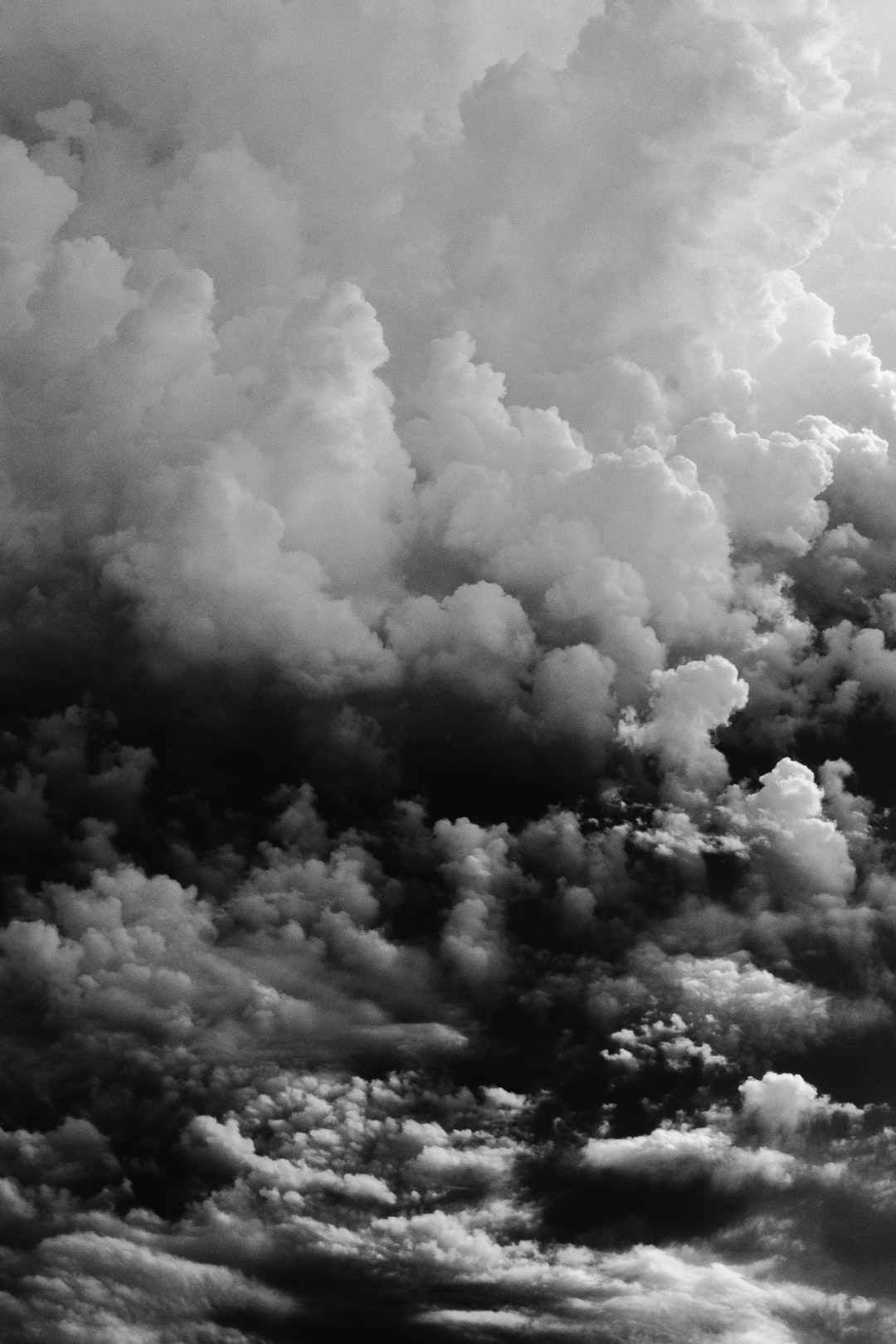 Detail Black N White Background Nomer 3
