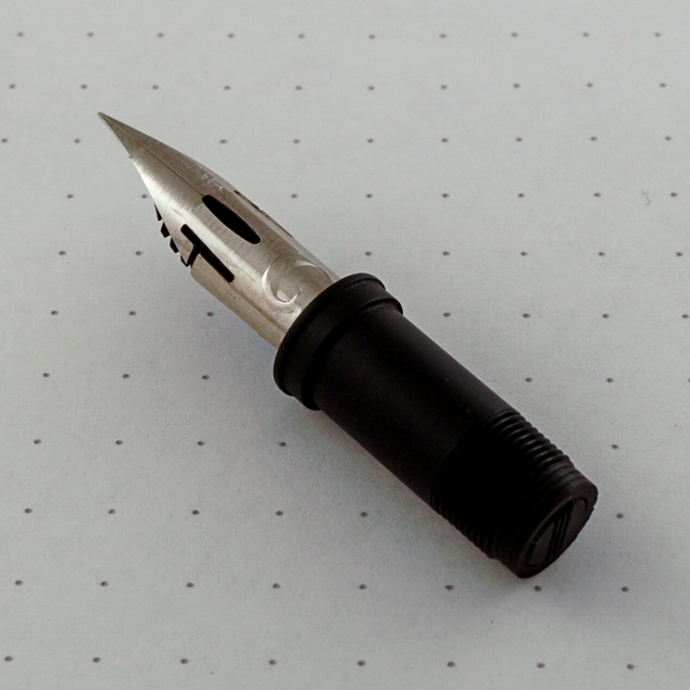 Detail Black Noodle Fountain Pen Nomer 28