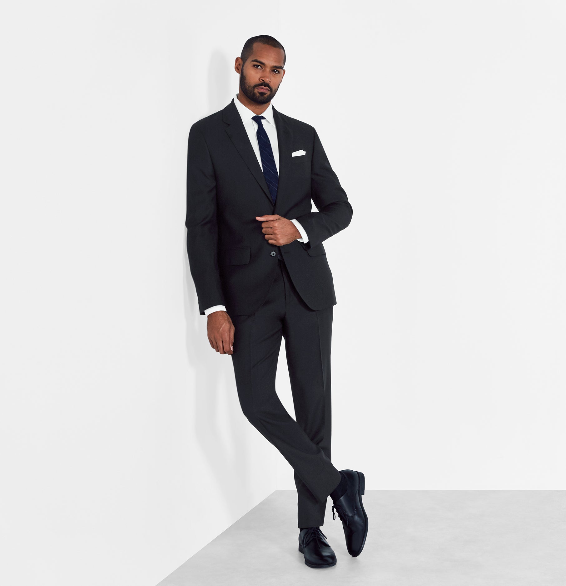 Detail Black Suit Image Nomer 4