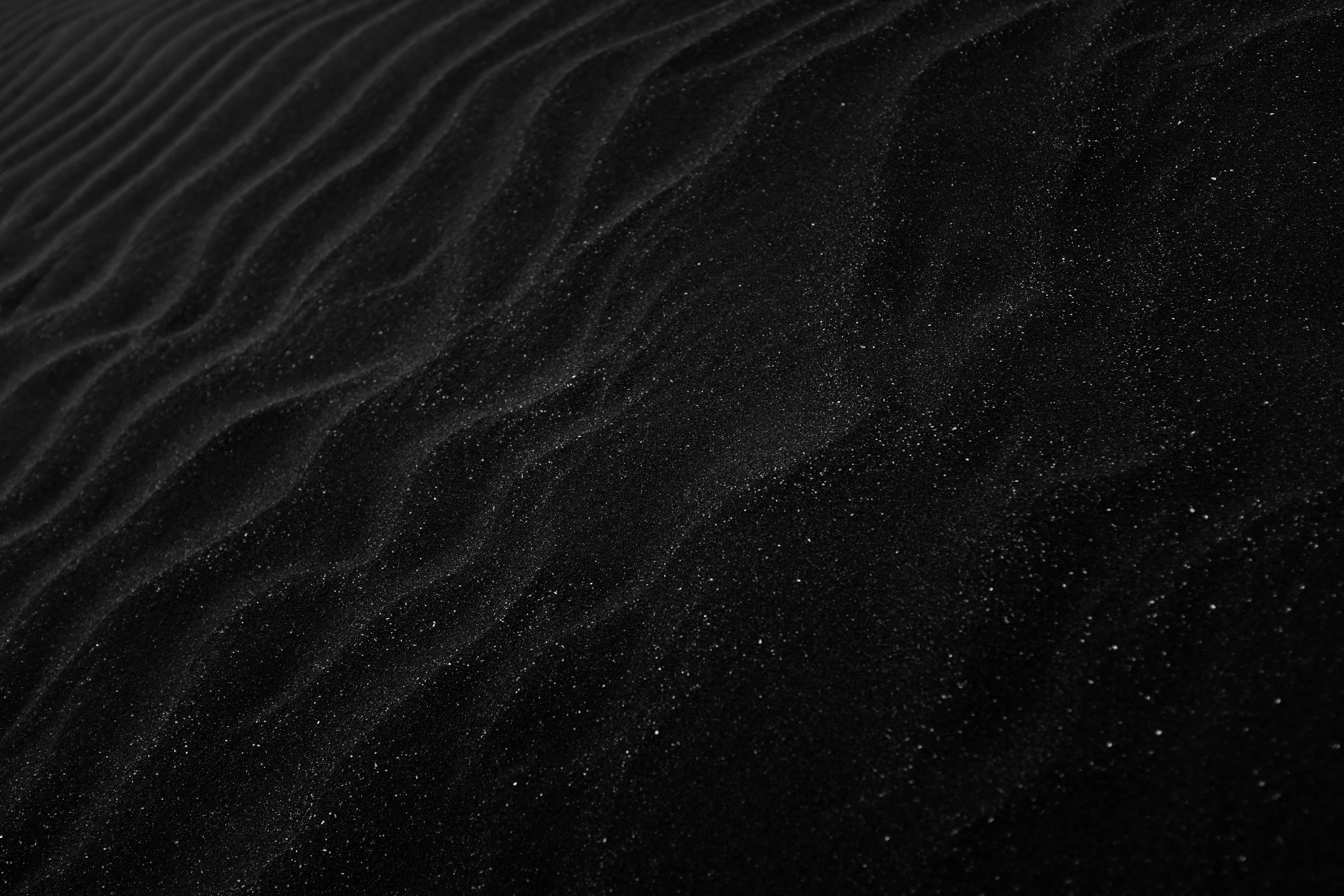 Detail Black Wallpaper Background Nomer 25