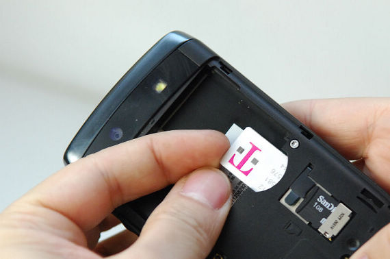 Detail Blackberry Torch Sim Card Nomer 17