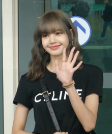 Download Blackpink Lisa Gambar Nomer 15