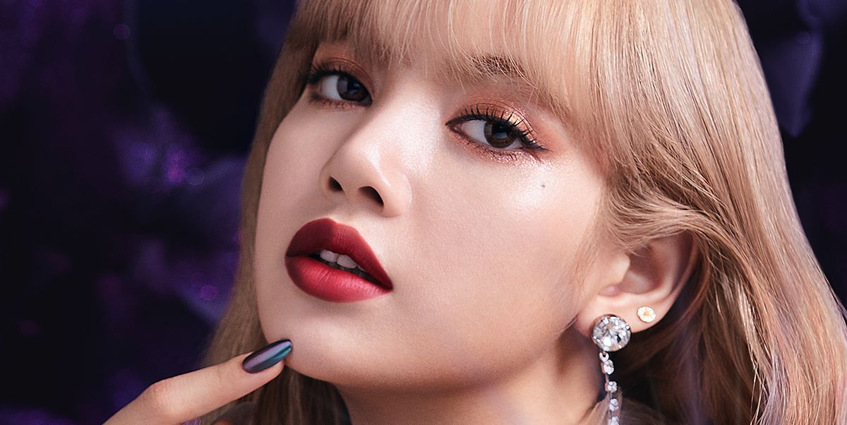 Detail Blackpink Lisa Gambar Nomer 25