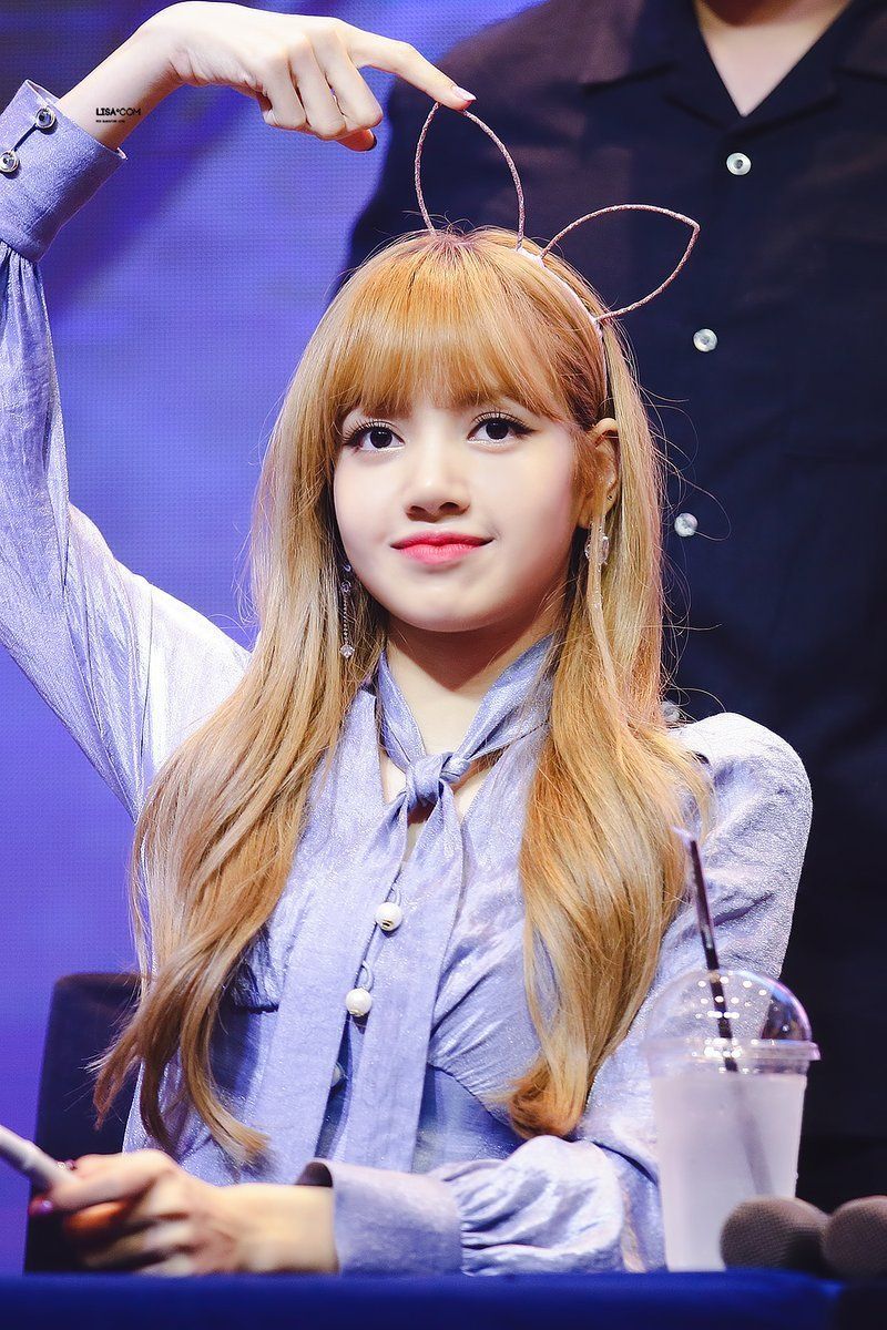 Detail Blackpink Lisa Gambar Nomer 26