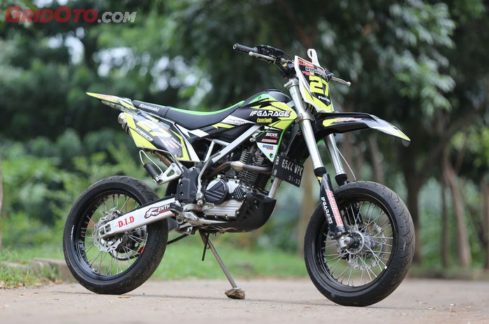 Download Foto Motor Supermoto Nomer 16