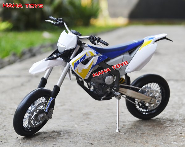 Detail Foto Motor Supermoto Nomer 44