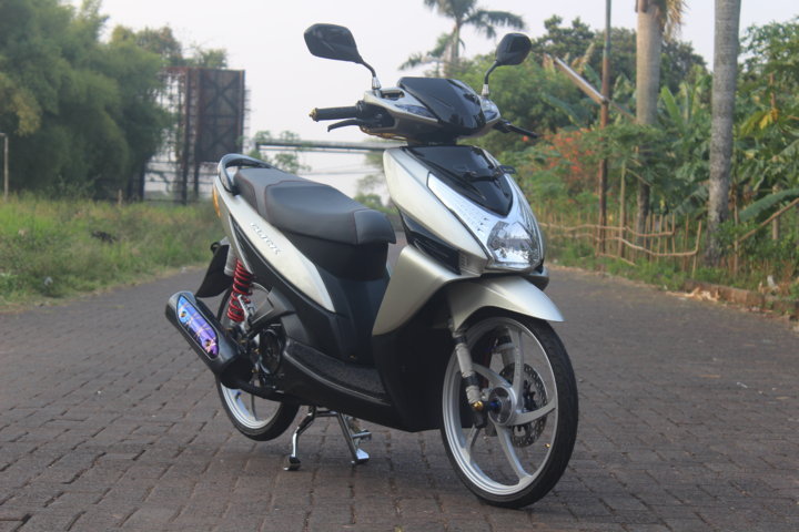 Detail Foto Motor Vario 110 Modifikasi Nomer 53