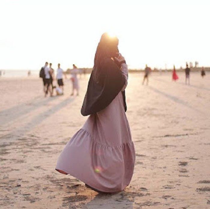 Detail Foto Muslimah Di Pantai Nomer 31