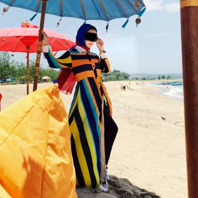 Detail Foto Muslimah Di Pantai Nomer 32