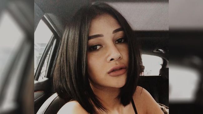 Detail Foto Mutia Ayu Dan Glenn Fredly Nomer 37