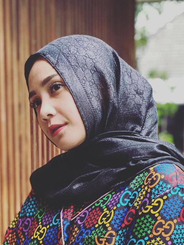 Detail Foto Nagita Slavina Di Instagram Nomer 53