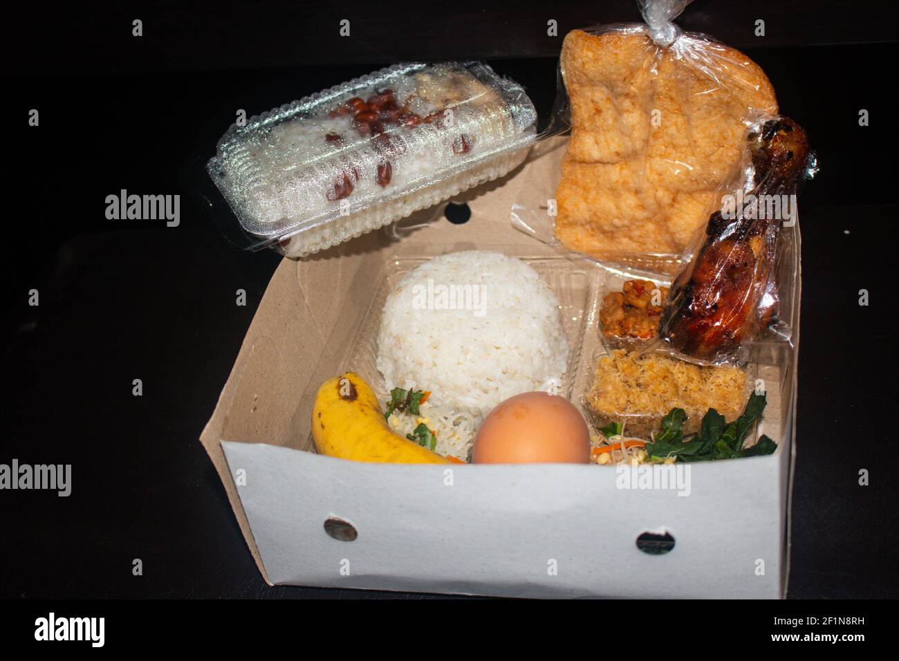 Detail Foto Nasi Kotak Dan Snack Nomer 12