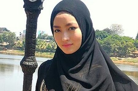 Foto Natasha Wilona Berhijab - KibrisPDR