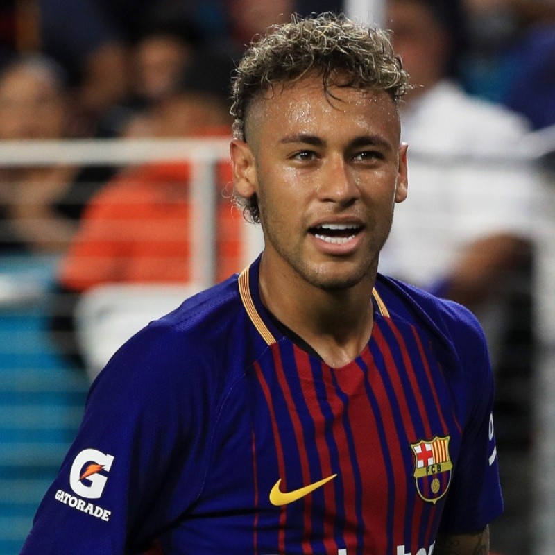 Detail Foto Neymar Barcelona Nomer 10