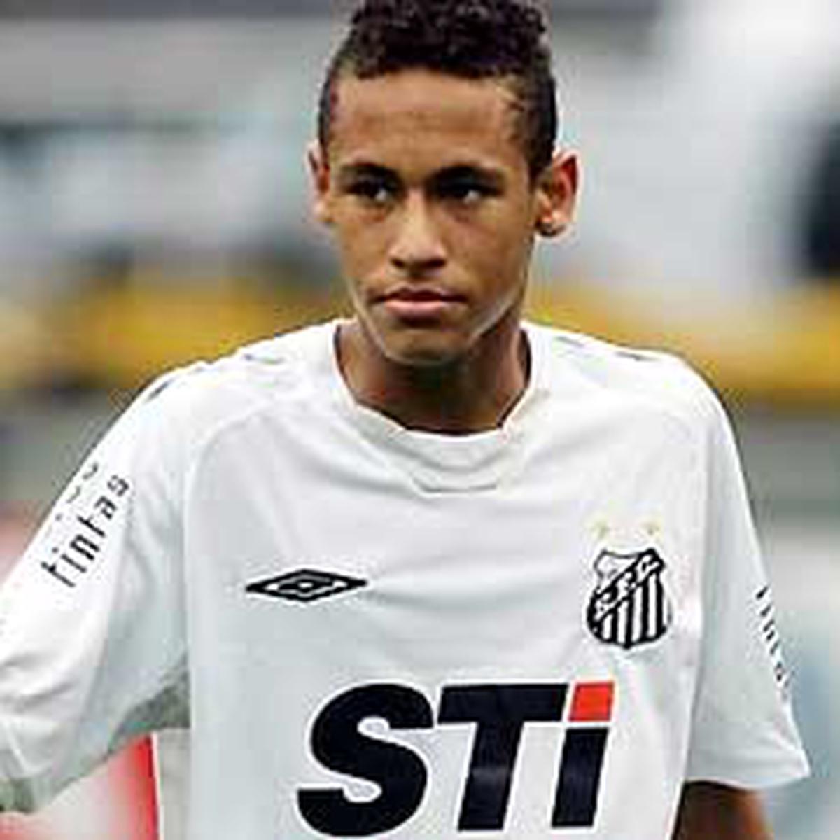 Detail Foto Neymar Kecil Nomer 10