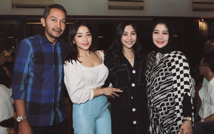 Detail Foto Nikita Willy Dan Pacar Nomer 22