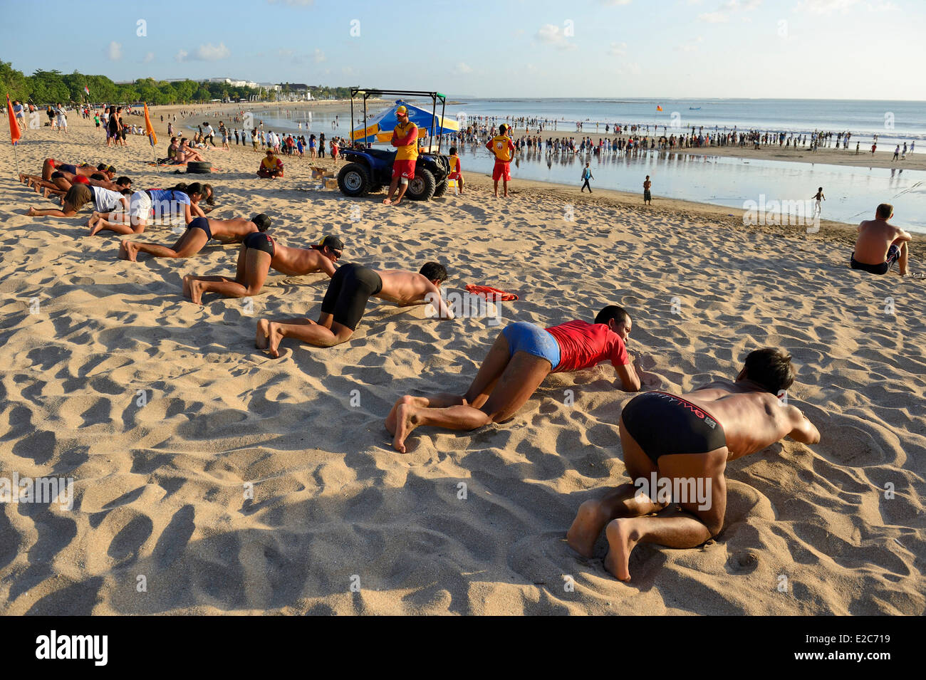 Detail Foto Nudis Turis Di Pantai Malaysia Nomer 34