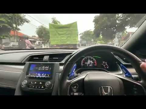 Detail Foto Nyetir Mobil Siang Hari Nomer 23