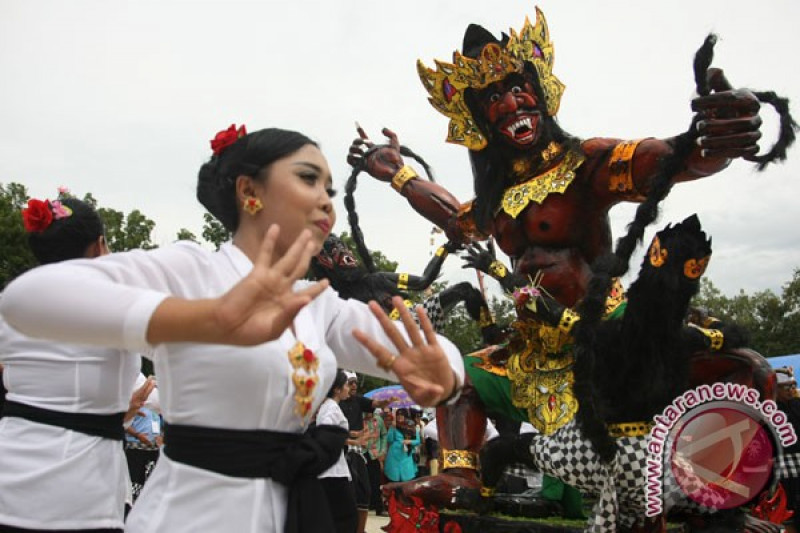 Detail Foto Ogoh Ogoh Terbesar Nomer 32