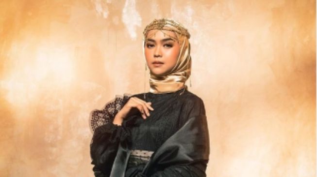 Detail Foto Oki Sebelum Berhijab Nomer 41