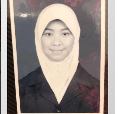 Foto Oki Setiana Dewi Sebelum Berhijab - KibrisPDR