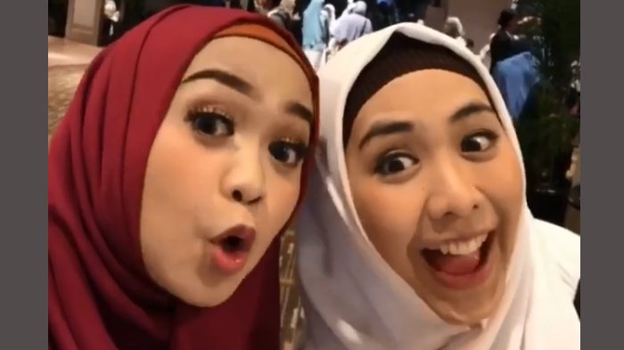 Detail Foto Oki Setiana Dewi Sebelum Berhijab Nomer 12