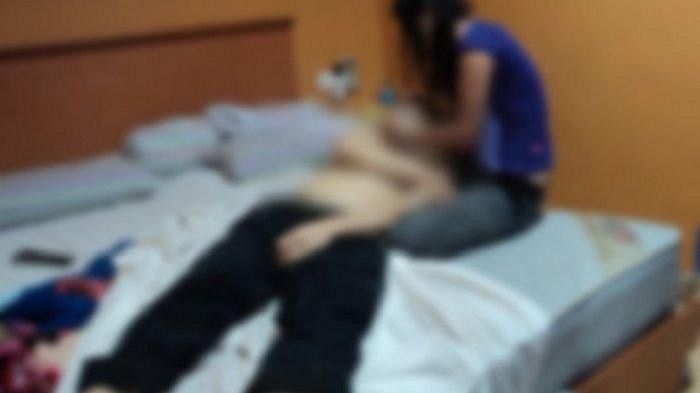 Detail Foto Orang Berduaan Di Kamar Nomer 12