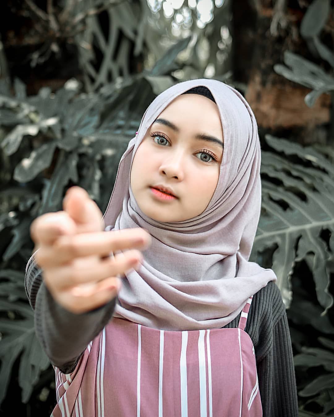 Detail Foto Orang Berjilbab Nomer 30