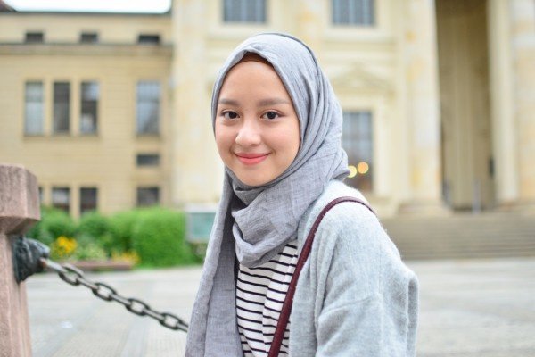 Detail Foto Orang Cantik Berjilbab Nomer 27