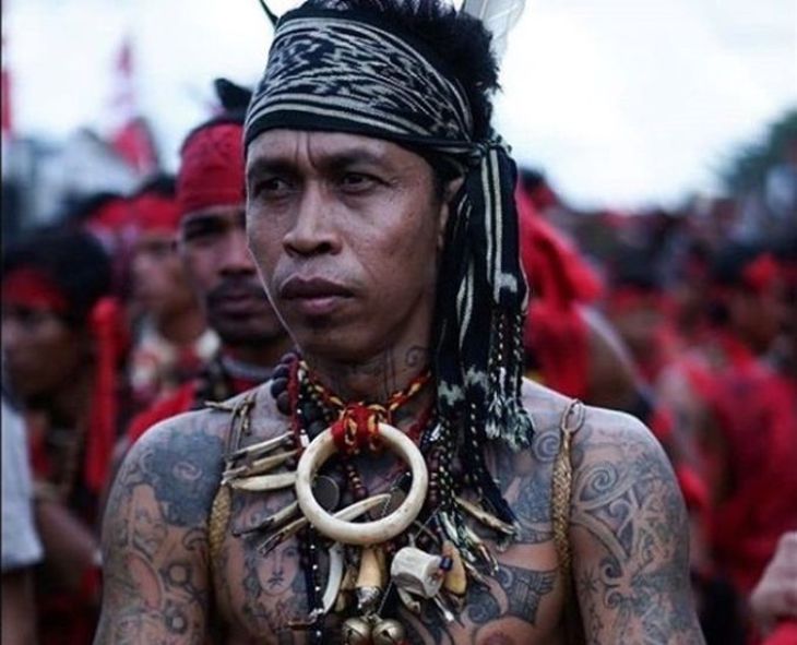 Detail Foto Orang Dayak Nomer 48