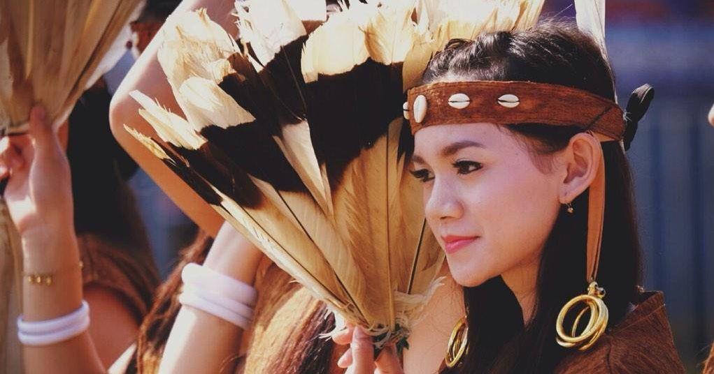 Detail Foto Orang Dayak Cantik Nomer 17