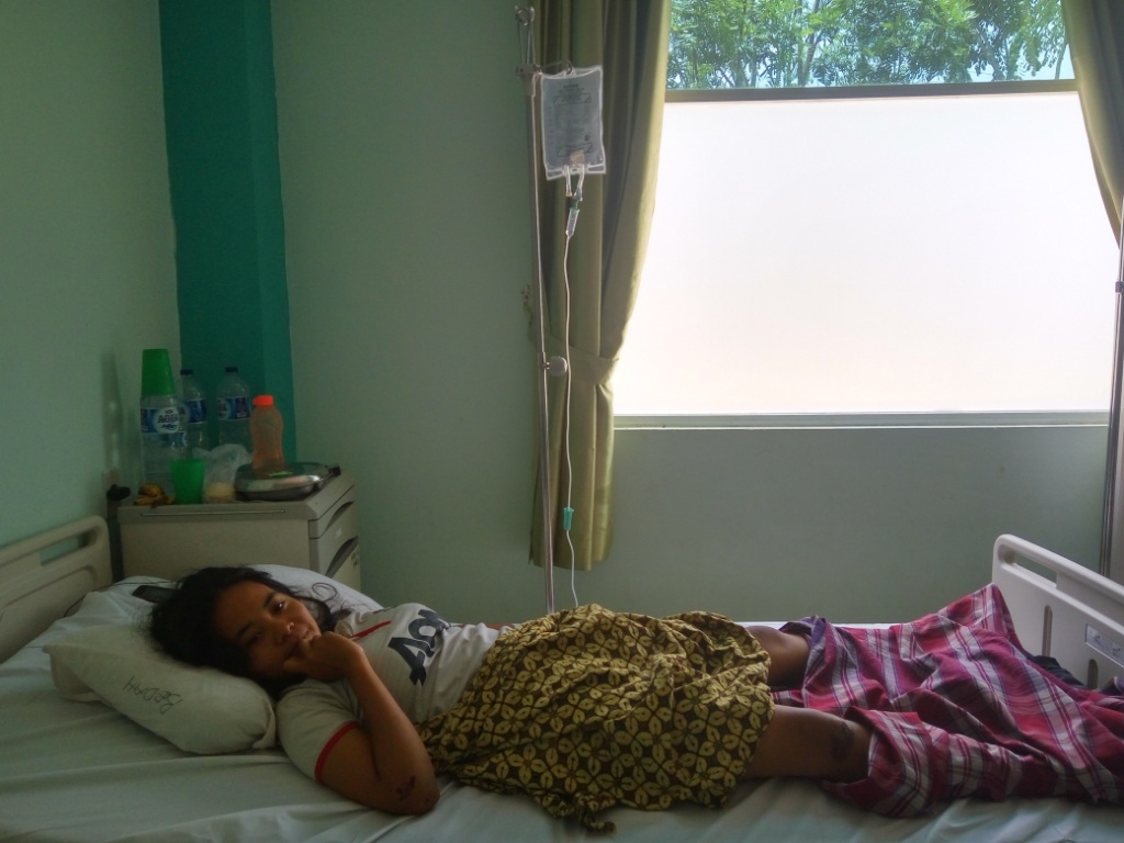 Detail Foto Orang Diinfus Di Rumah Sakit Nomer 27