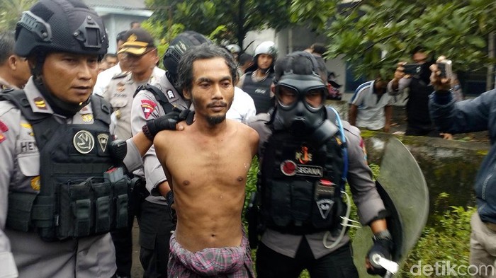Detail Foto Orang Gilak Nomer 39