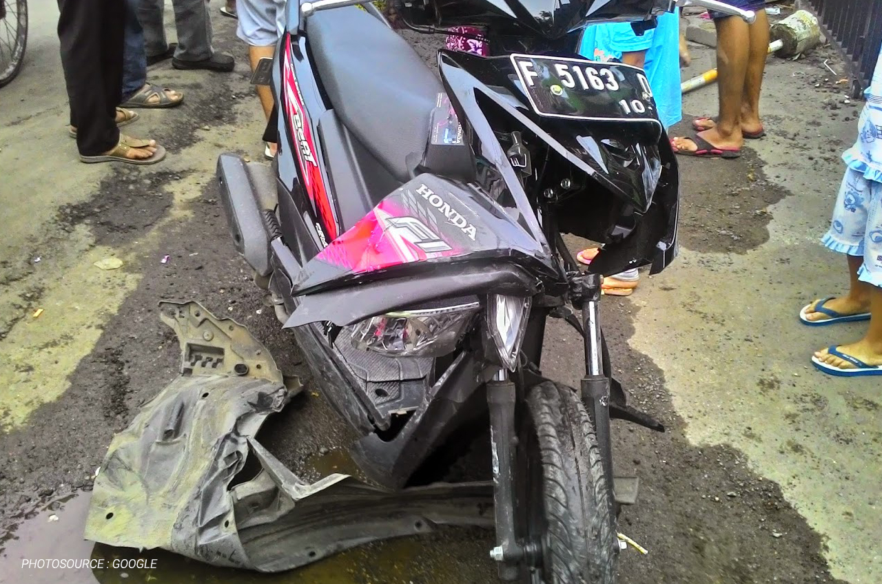 Detail Foto Orang Kecelakaan Motor Nomer 12