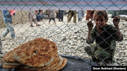 Detail Foto Orang Kelaparan Nomer 45