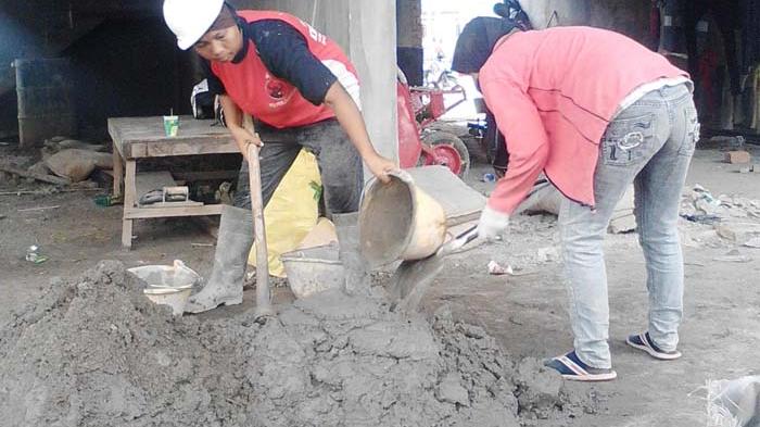 Detail Foto Orang Kerja Bangunan Nomer 19