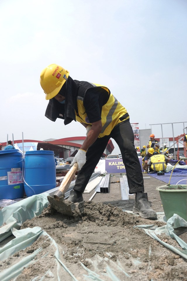 Detail Foto Orang Kerja Bangunan Nomer 6