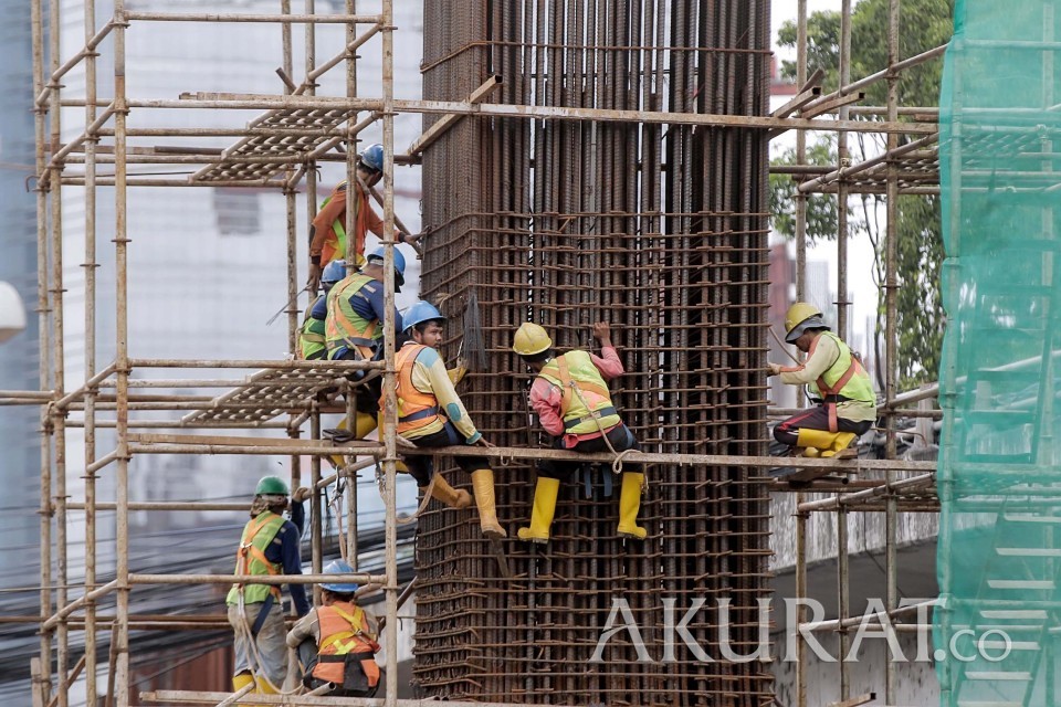 Detail Foto Orang Kerja Bangunan Nomer 9