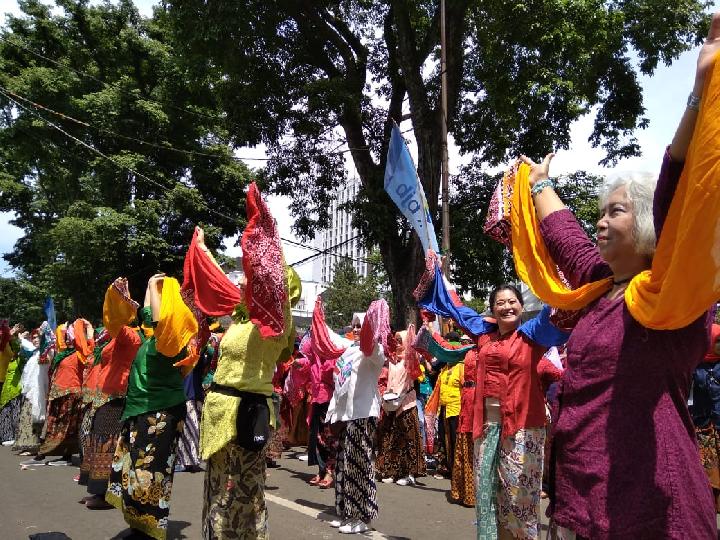 Detail Foto Orang Menari Nomer 46