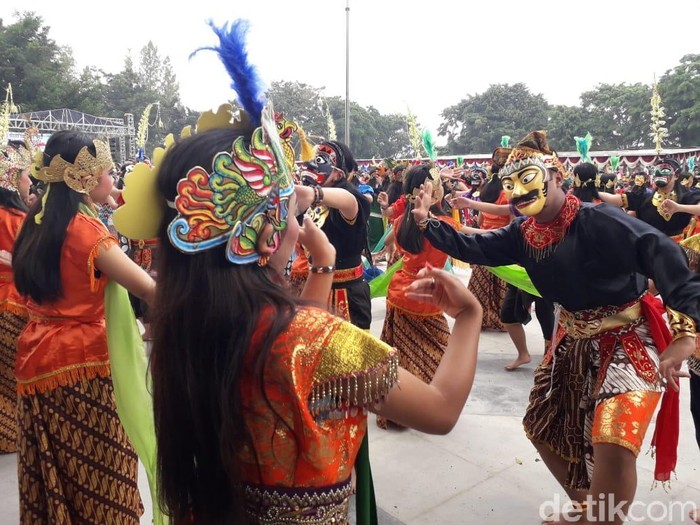 Detail Foto Orang Menari Nomer 49