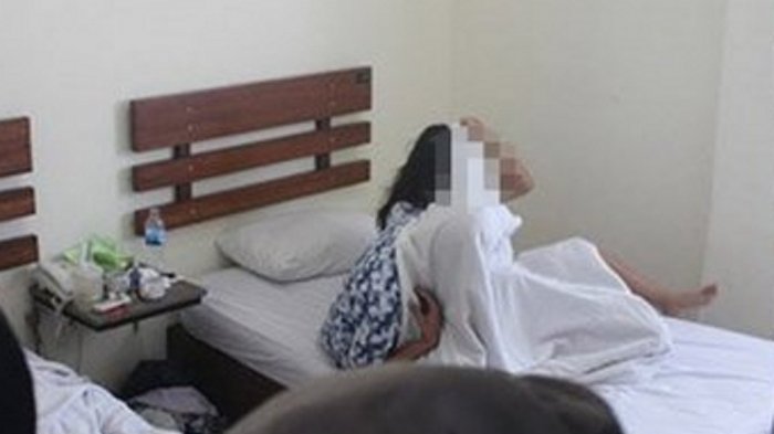 Detail Foto Orang Pacaran Di Kamar Nomer 8