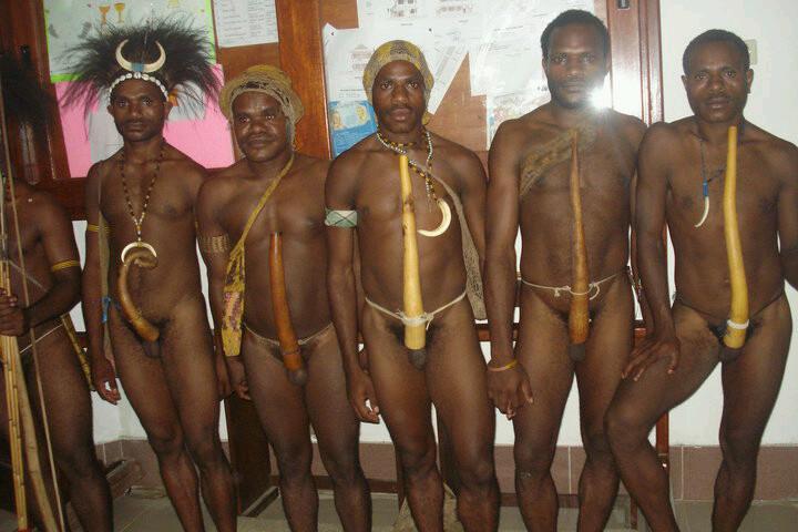 Detail Foto Orang Papua Pakai Koteka Nomer 34