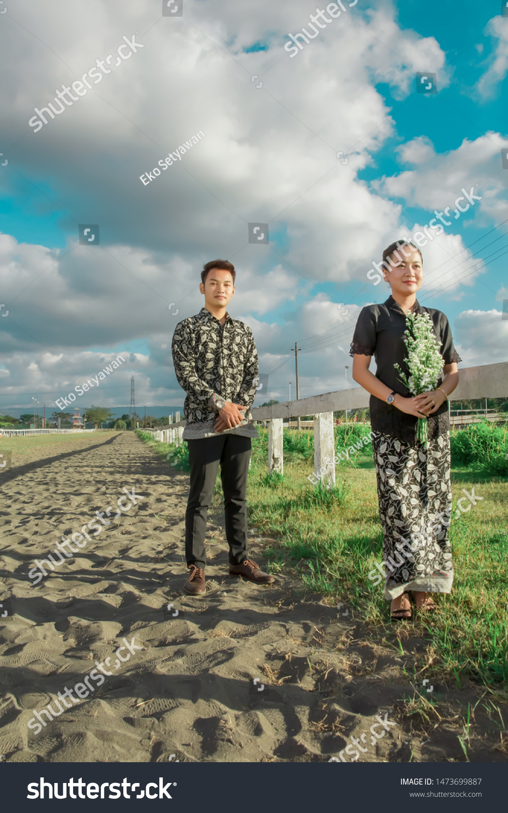 Detail Foto Outdoor Prewedding Nomer 19