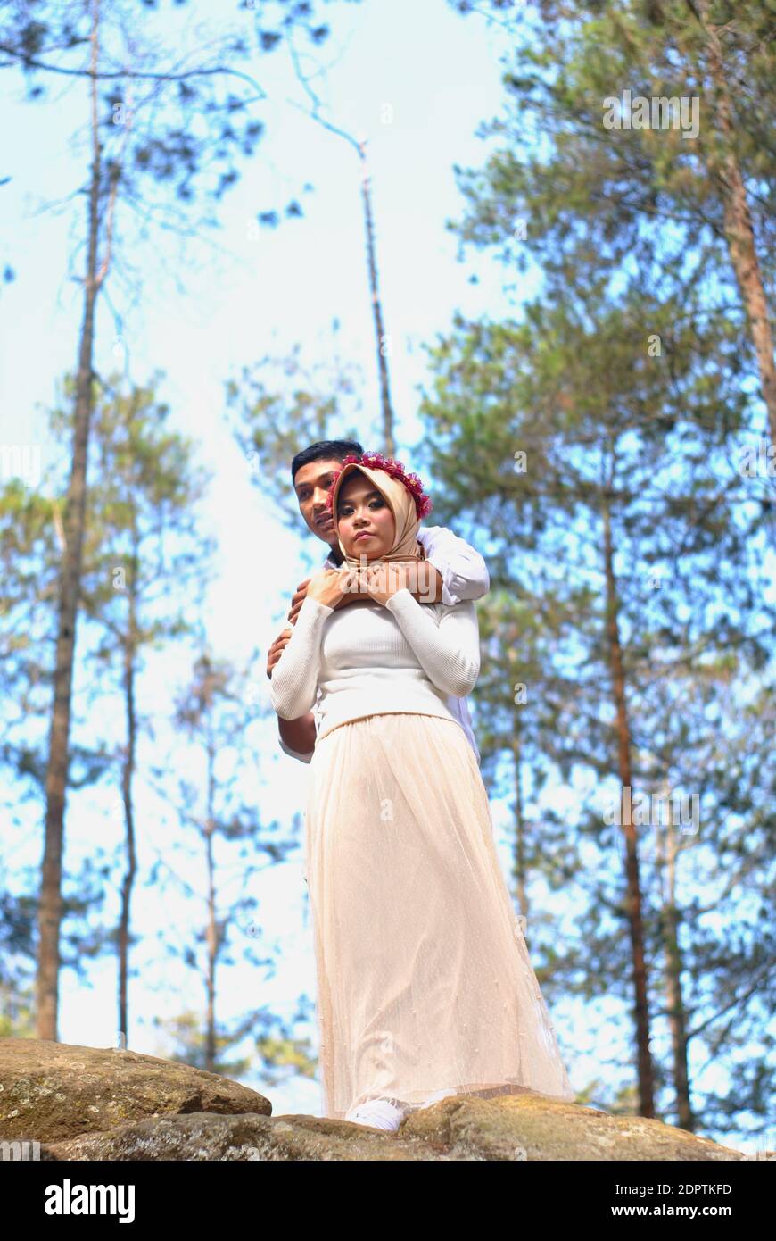 Detail Foto Outdoor Prewedding Nomer 49