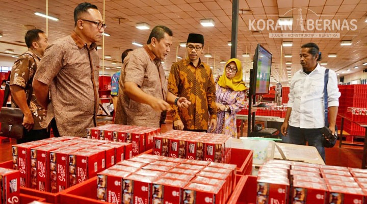 Detail Foto Pabrik Gudang Garam Nomer 24